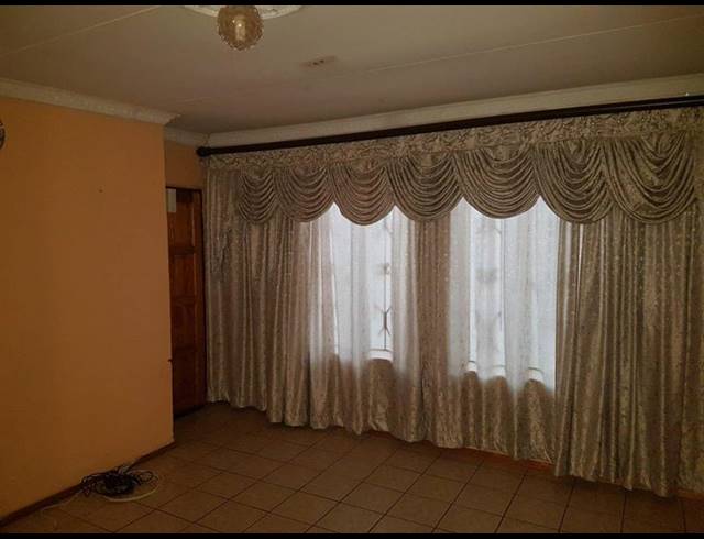3 BEDROOM PROPERTY TO RENT IN THE ORCHARDS